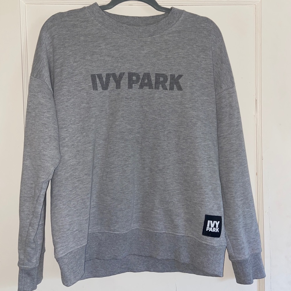 Gray IVY PARK sweatshirt size M